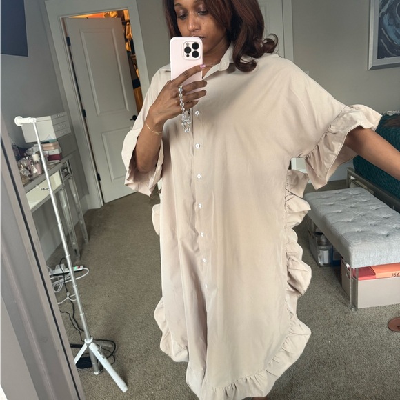 Women's Beige Ruffle Button-Down Dress - Picture 4 of 10